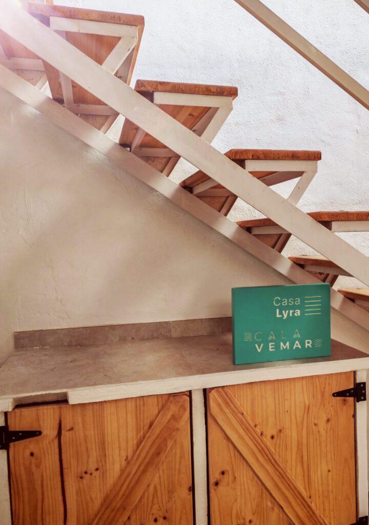 escalera_casa_lyra_calavemar (1)